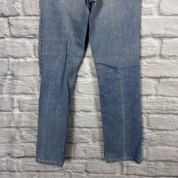 VTG 70’s Levi’s White Tag Distressed Light Wash Straight Leg Jeans 23”x 27” - Picture 7 of 11